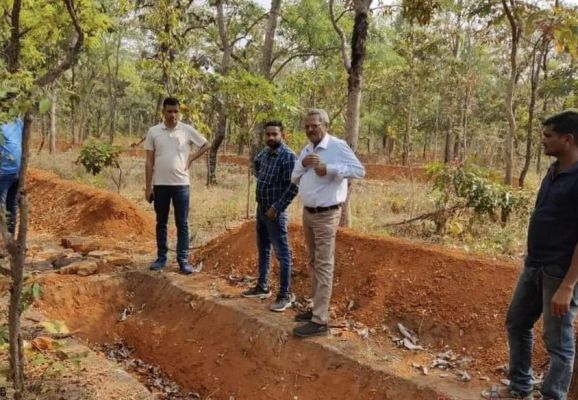 डीएफओ और सीईओ जिपं ने नरवा विकास  कार्यों का लिया जायजा