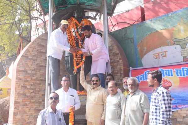 जयंती पर याद किए गए बोस