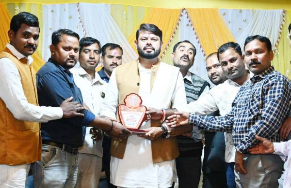 सत्य के रास्ते पर चलने की सीख देता है रामायण - छाबड़ा