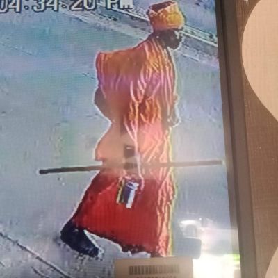 साधु के भेष में चोर सीसीटीवी फुटेज में कैद