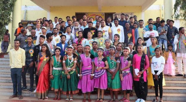 विश्रामपुरी कॉलेज के वार्षिक उत्सव में पहुंचे विस उपाध्यक्ष 