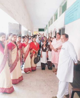 सशिमं के बच्चों को महिला रक्षा टीम ने किया जागरूक 