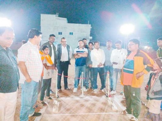 रात्रि कालीन क्रिकेट प्रतियोगिता का आगाज