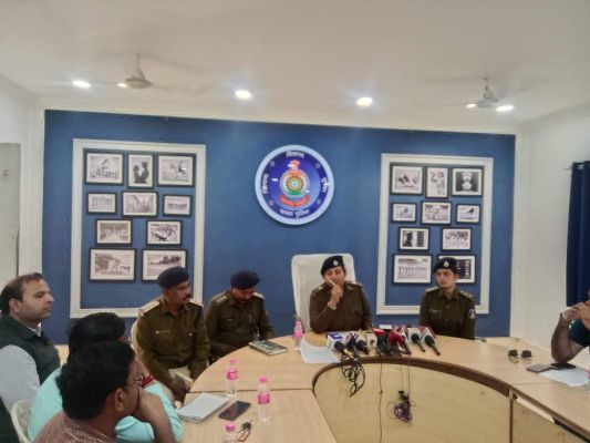 टूटे कांच व इंडिकेटर ने पहुंचाया हत्या के आरोपी तक