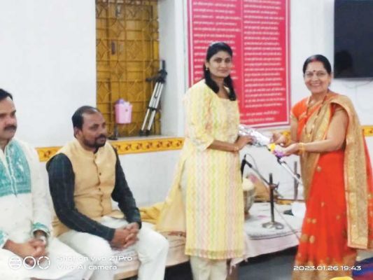 बसंत पंचमी व होम्योपैथी दवाखाना का वार्षिकोत्सव, सेवा देने वालों का सम्मान