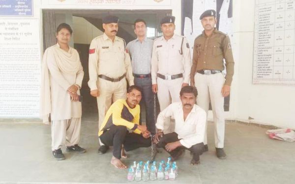 दो शराब कोचिये पकड़ाये, भेजे गये जेल