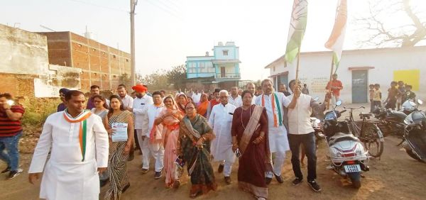 पेंड्री वार्ड में निकली हाथ से हाथ जोड़ो यात्रा
