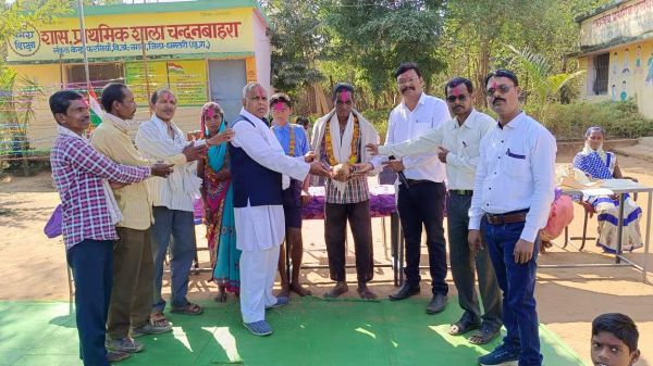 मंसाराम ने किया स्कूल के खेल मैदान के लिए भूमिदान