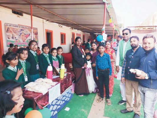 साईं बाबा पब्लिक स्कूल में बाल मेला