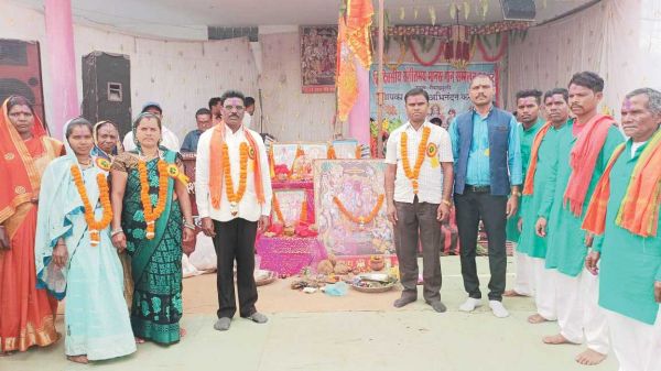  मानसगान सम्मेलन में पूर्व विधायक हुए शामिल