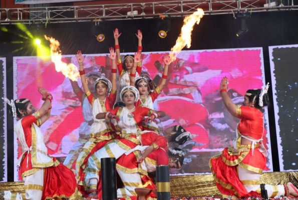 वार्षिकोत्सव में छात्रों ने दी सांस्कृतिक कार्यक्रमों की मोहक प्रस्तुति