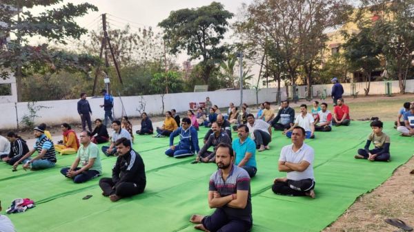  पीएस सिटी गार्डन, चंगोराभाटा में 27 वे योगाभ्यास केन्द्र का