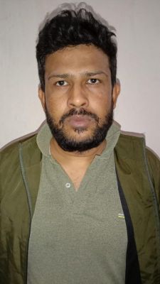 रहेजा टॅावर में अपना ठिकाना बनाकर व्यपारियों से ठगी करने वाला कम्पनी का मैनेजर गिरफ्तार