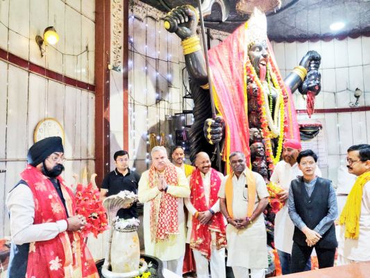 जामवाल व साय  ने की मां पाताल भैरवी  की पूजा-अर्चना