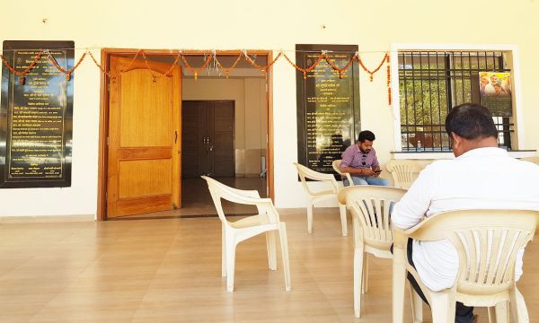 जनपद अध्यक्ष की कुर्सी बचाने बंद कमरे में कांग्रेसी नेताओं की हुई बैठक