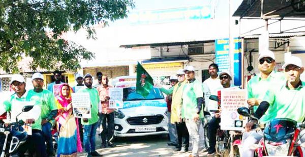 नेत्र उपचार के लिए रायगढ़ का दृष्टि रथ चर्रा में