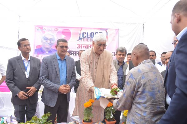 यूपीएचसी में कैंसर जैसे बड़ी बीमारी का इलाज होना गर्व की बात-सिंहदेव