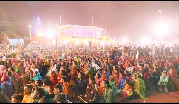 हजारों ने सांस्कृतिक कार्यक्रम का लिया आनंद
