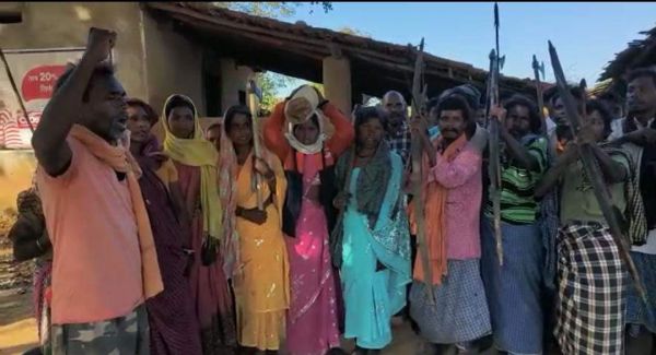 राष्ट्रपति के दत्तक पुत्रों को शासन की योजनाओं का नहीं मिल रहा लाभ