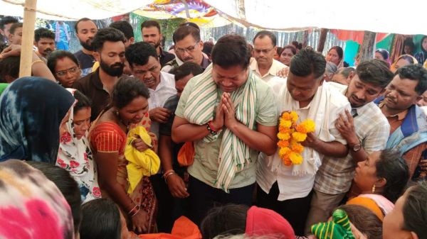 बेटी ने दिया पिता को मुखाग्नि, नम आंखों से हुई विदाई मंडल अध्यक्ष की