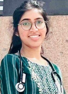 केसीपीएस कुरूद की छात्रा बनीं डॉक्टर 