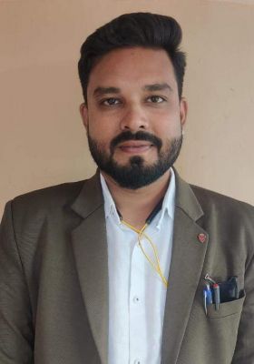 आकाश को पीएचडी की उपाधि