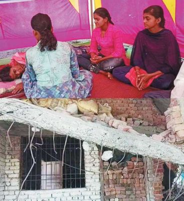 सरपंच ने दंबगई से छीनी छत-आरोप, साल भर से कलेक्टोरेट के चक्कर, अनशन पर