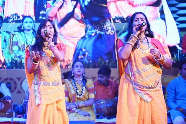 पुन्नी के चंदा लोककला मंच की शानदार प्रस्तुति