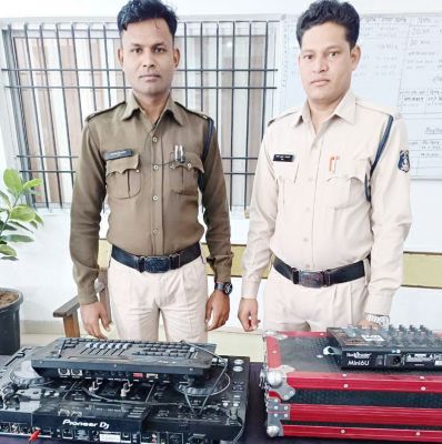 मैरिज गार्डन के सामने तेज आवाज में बज रहा डीजे साउंड सिस्टम जब्त