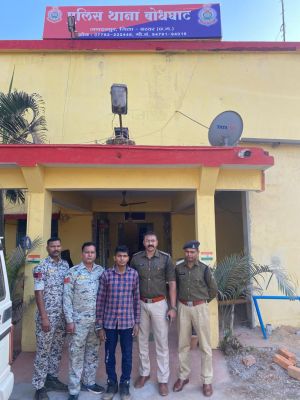 मोबाइल छीनने को लेकर झड़प,  गला घोंटकर हत्या, गिरफ्तार