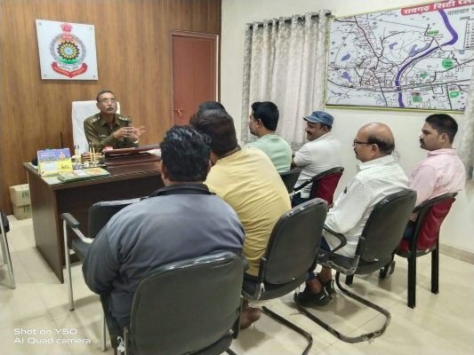  ट्रैफिक डीएसपी  ने ऑटो चालक संघ पदाधिकारियों व ऑटो चालकों की ली बैठक