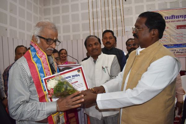 देश-विदेश तक छत्तीसगढ़ी भाषा की पहुंच बनाने करना होगा प्रयास- भगत