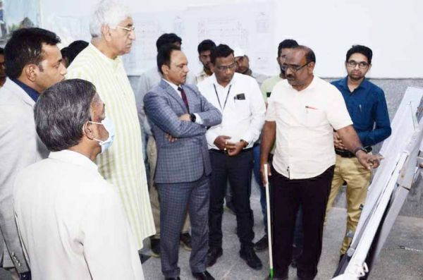 स्वास्थ्य मंत्री ने किया निर्माणधीन सुपर स्पेशलिटी हॉस्पिटल का निरीक्षण