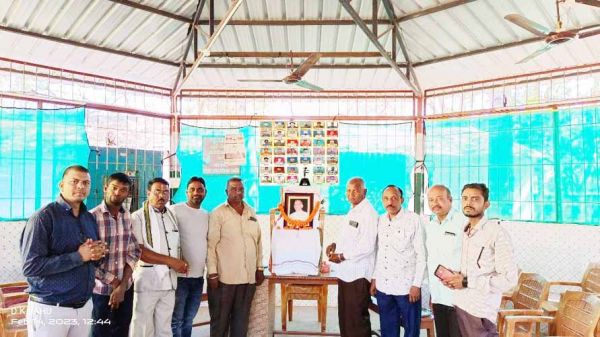 श्यामाचरण शुक्ल की पुण्यतिथि पर नमन, पुलवामा शहीदों को दी श्रद्धांजलि