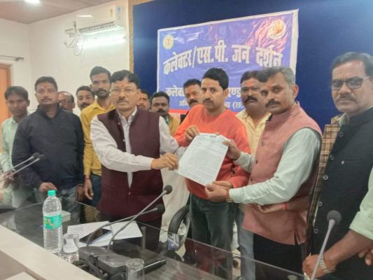 गरीबी रेखा से नीचे जीवन यापन करने वाले परिवारों को नहीं मिल रहा राशन