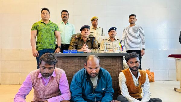 गांजा की तस्करी करते 3 गिरफ्तार