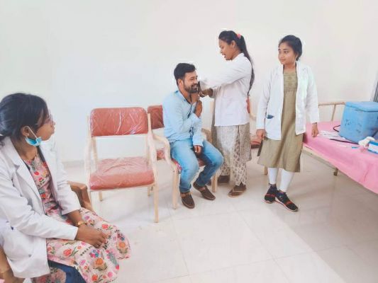  कम्युनिटी हेल्थ ऑफिसरों को लगा हेपेटाइटिस-बी का प्रथम डोज
