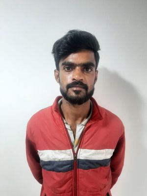 मात्र दो हजार की ठगी करने वाले आसिफ पकड़ा गया, डॉक्टर बता कर करता था धोखाधड़ी