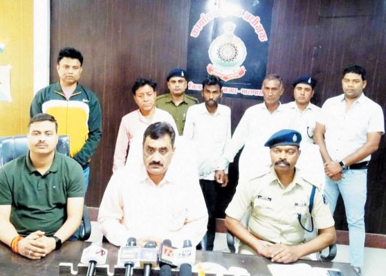 धोखाधड़ी के 3 आरोपी गिरफ्तार
