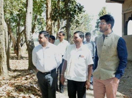 लापरवाही पर वीएफए को पदमुक्त करने तथा आरएचईओ को नोटिस के निर्देश