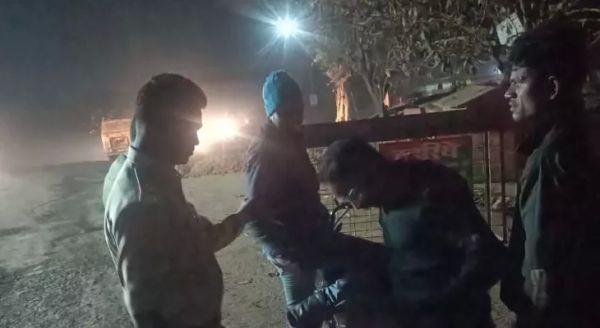 भाजयुमो जिलाध्यक्ष विनायक पटनायक की गाड़ी पर पथराव, 2 गिरफ्तार  