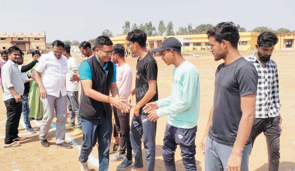 अपने सपने को जीना सीखें -किशोर