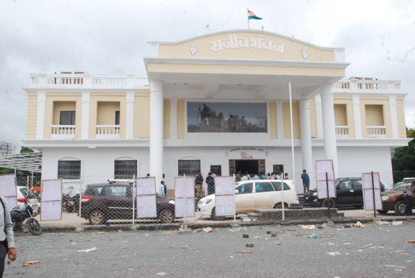 वीर नारायण सिंह नगर में बना कंट्रोल रूम, निजामुद्दीन प्रभारी