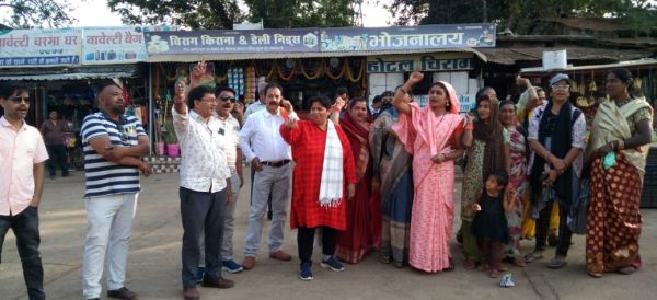 महिला मोर्चा ने सीएम का फूंका पुतला