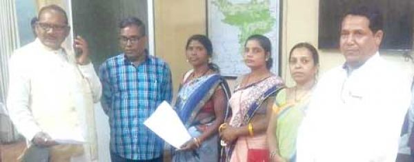  सीटू ने शिक्षा मंत्री प्रेमसाय सिंह को सौंपा ज्ञापन