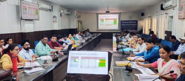 किराए के भवनों में संचालित हो रही आंगनबाड़ी को शासकीय भवनों में संचालित कराने के निर्देश