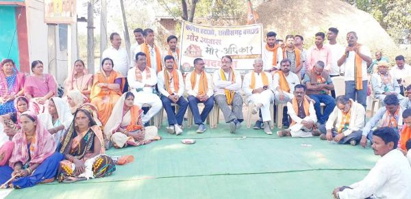 मोर आवास मोर अधिकार कार्यक्रम के तहत भाजपा ने निकाली पदयात्रा, प्रदेश सरकार को घेरा
