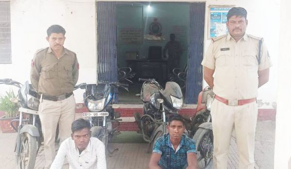 बाइक चोरी के 2 आरोपी पकड़ाए