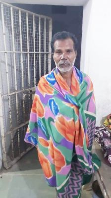 लोहे की बैसाखी से पत्नी की हत्या, साक्ष्य छिपाने बेटे को भी धमकाया