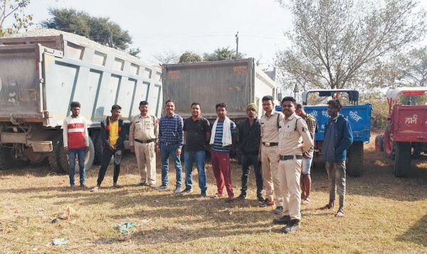 अवैध खनिज परिवहन पर संयुक्त कार्रवाई, 28 गाडिय़ां जब्त